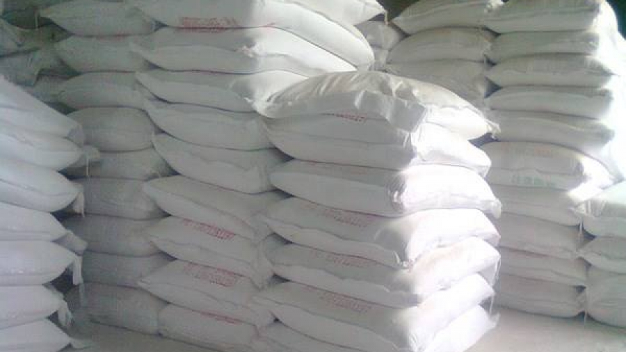 膩?zhàn)臃? srcset=